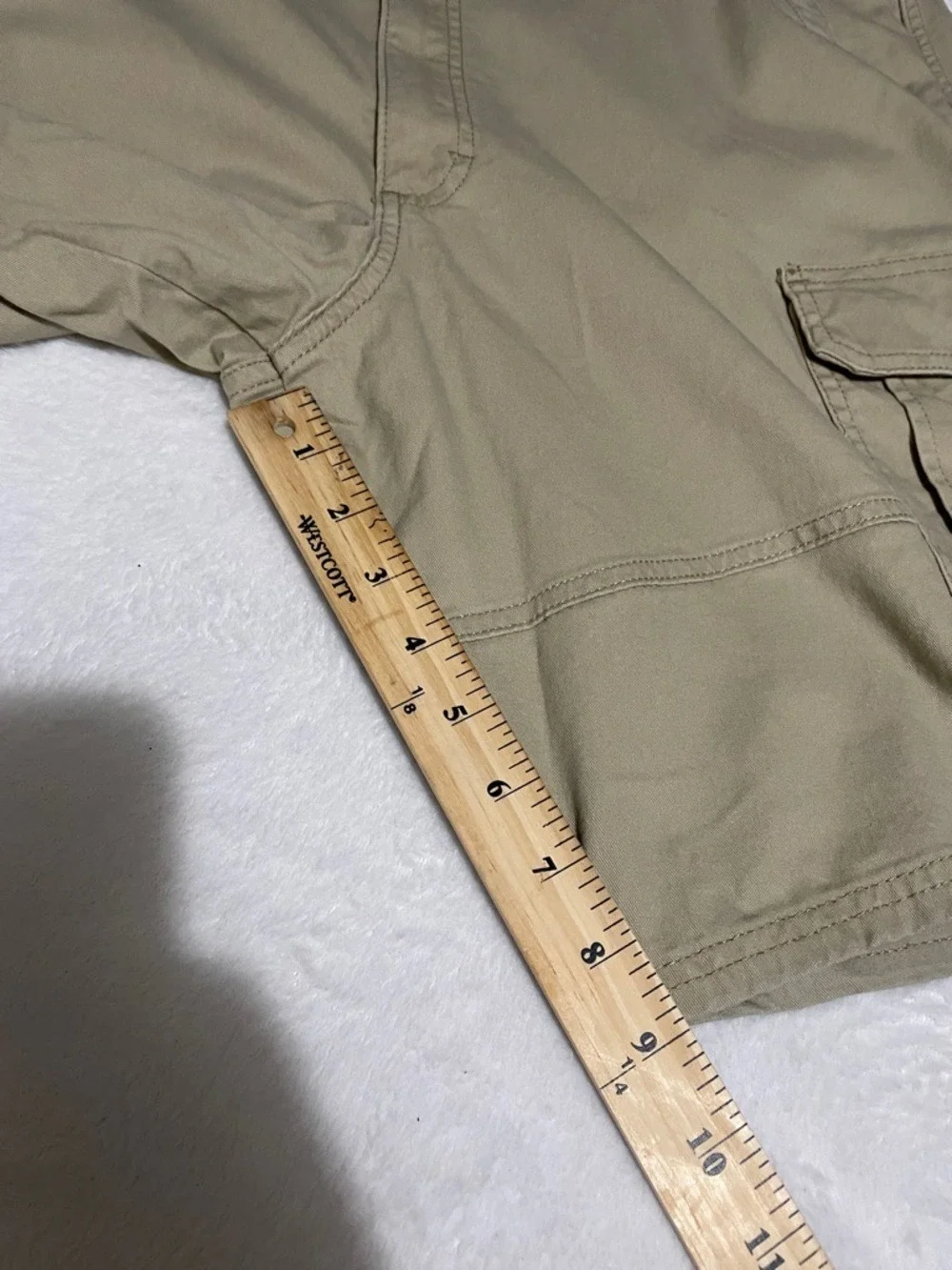 Wrangler Men's Stretch Cargo Shorts in Khaki Sz 40